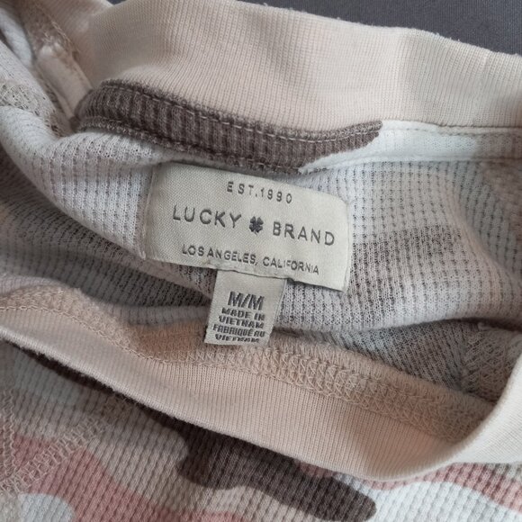 Lucky Brand Pink Camo Thermal Sweatshirt Size M - Picture 2 of 10